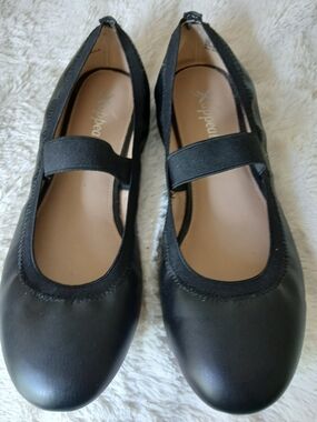 Xappeal Black Mary Jane Ballet Flats with Elastic Strap Size 9